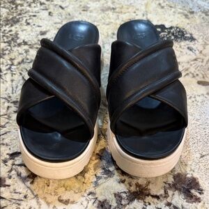 UGG Black Cross-Band Platform Slides